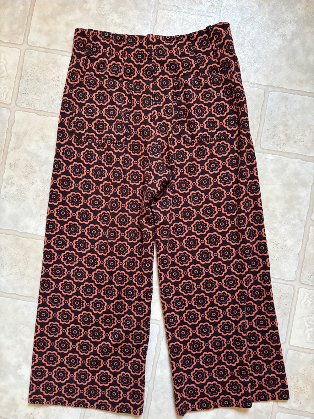 Maeve by Anthropologie the Colette Black & Orange Floral Print Wide Leg Crop 30 - Picture 2 of 7